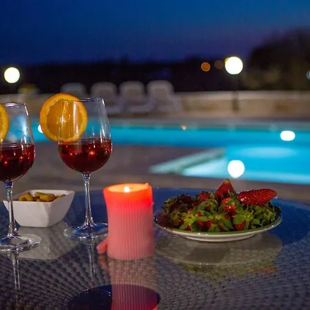 בית נופש Trulli Alessia