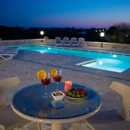 בית נופש Trulli Alessia אוסטוני