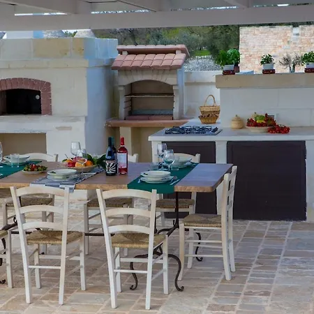 בית נופש Trulli Alessia אוסטוני