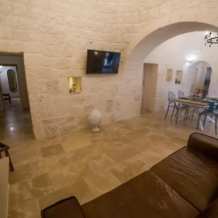 בית נופש Trulli Alessia