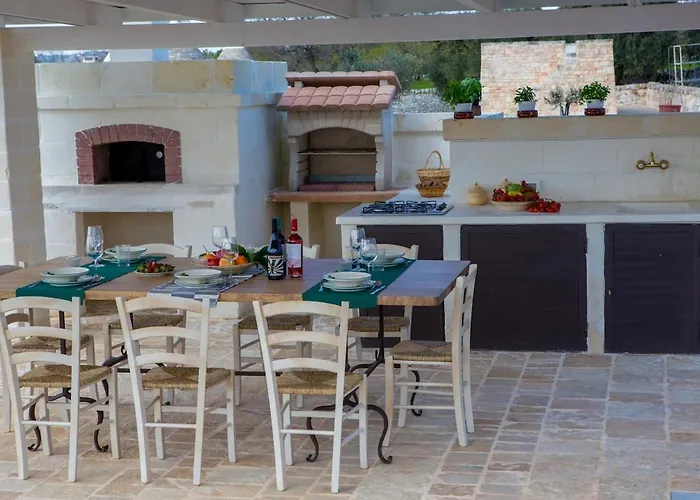 度假居 Trulli Alessia 奥斯图尼